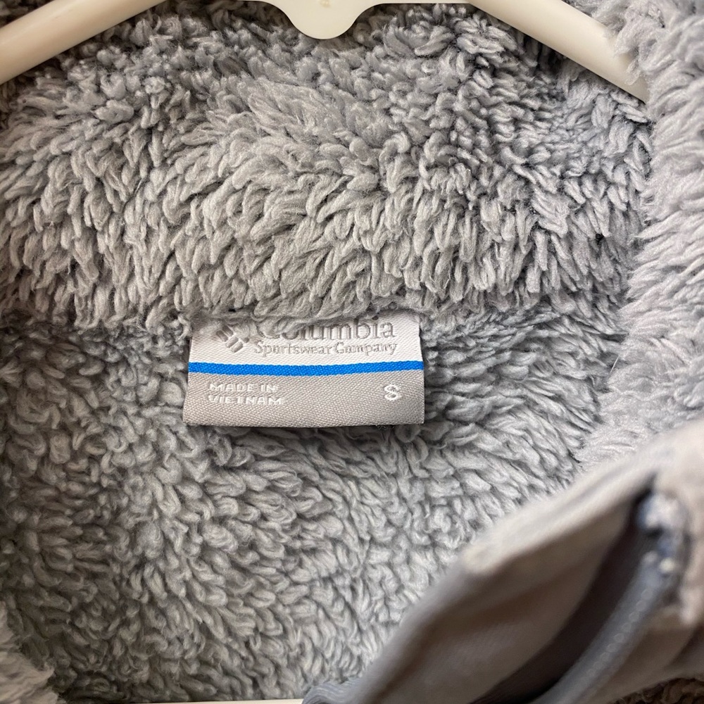 Columbia Women’s Sherpa Jacket - Picture 9 of 12